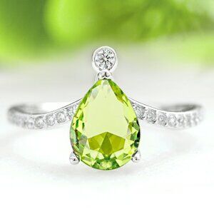 Green Peridot  Pear ring, size 8, 925 Sterling Silver